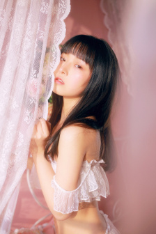 张文秋